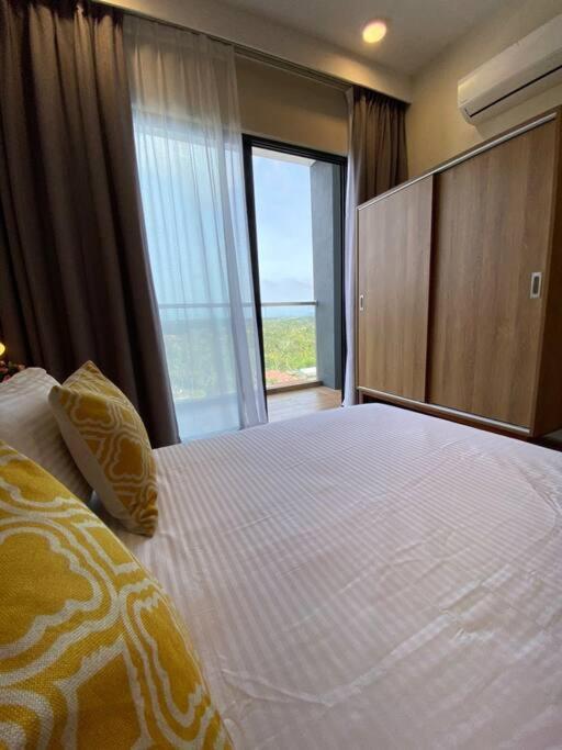 Timurbay Residence By Hfh Kuantan Exterior foto